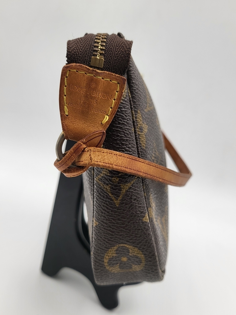 Louis Vuitton Brown Monogram Pochette Accessoires Shoulder Bag, Auth. w/COA. - Picture 4 of 15